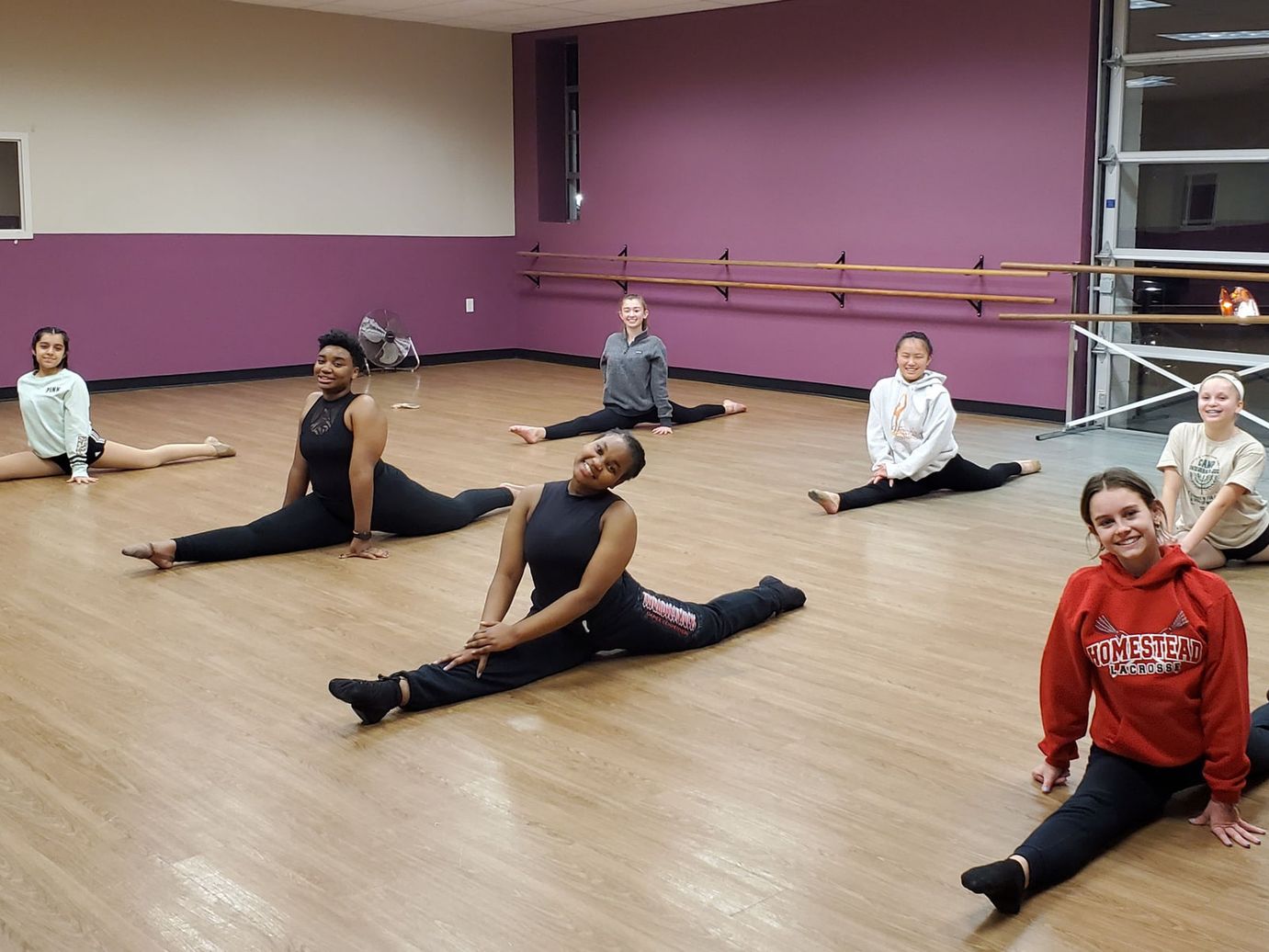 Dancers in class